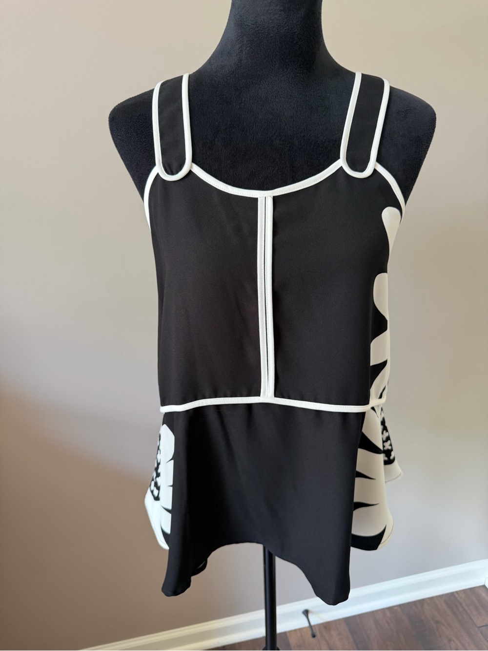 Victoria Beckham for Target Black and White Piped Tank Top